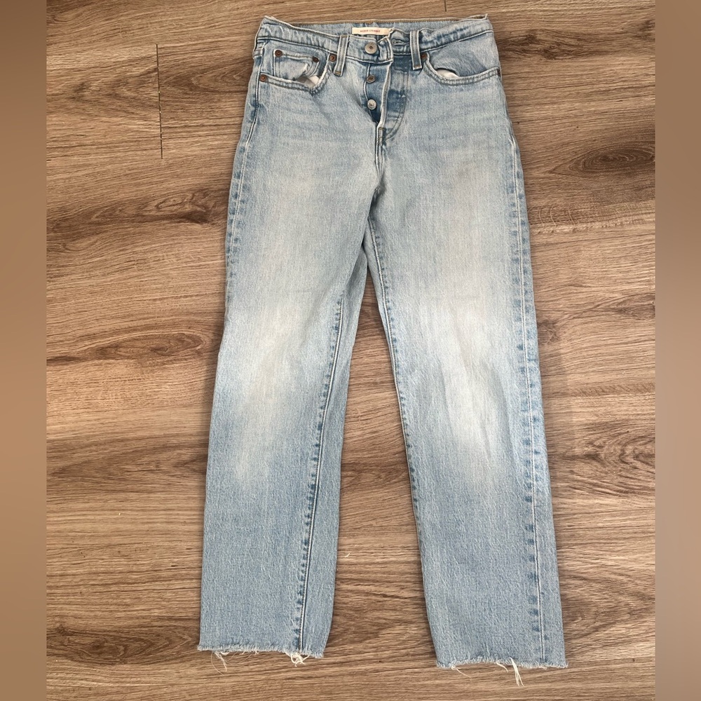 Levi’s Cropped Wedgie Straight Leg Jean 25